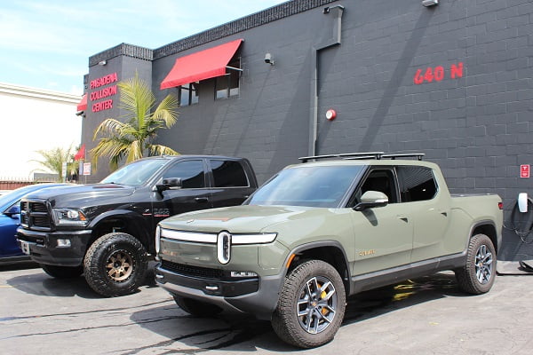 Repair work and facility at Pasadena Collision Center